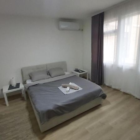 Apartman Pavlovic Лесковац Экстерьер фото